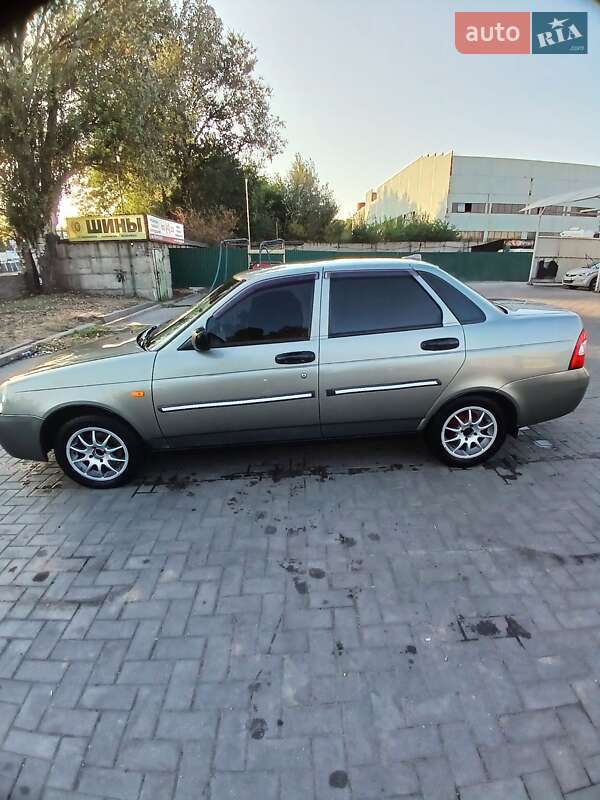 Седан ВАЗ / Lada 2170 Priora 2008 в Запорожье фото 2 Седан ВАЗ / Lada 2170 Priora 2008 в Запорожье