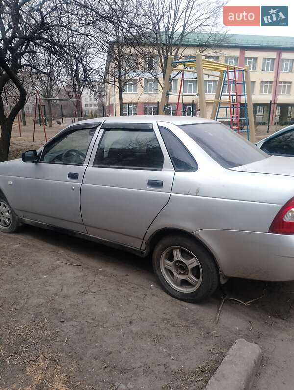 Седан ВАЗ / Lada 2170 Priora 2010 в Дружковке
