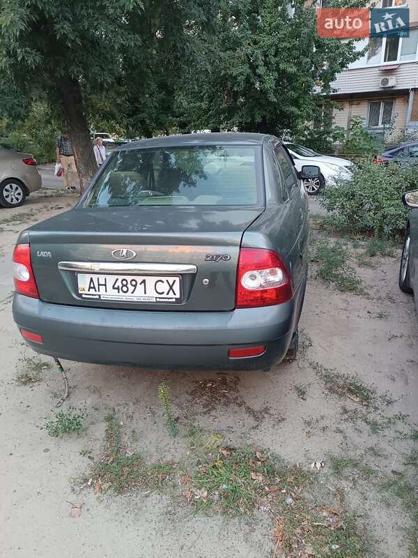 Седан ВАЗ / Lada 2170 Priora 2010 в Киеве