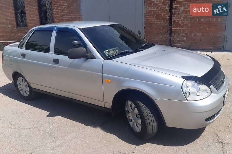 Седан ВАЗ / Lada 2170 Priora 2011 в Слов'янську