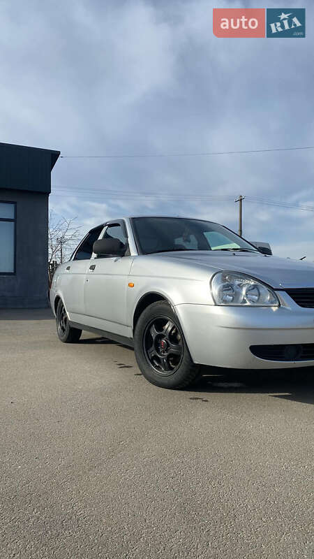 Седан ВАЗ 2170 Priora 2011 в 