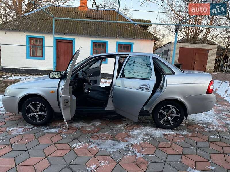 Седан ВАЗ / Lada 2170 Priora 2008 в Первомайске