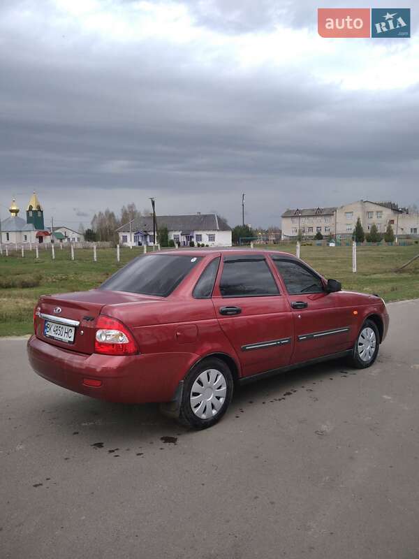 Седан ВАЗ / Lada 2170 Priora 2007 в Дубровиці