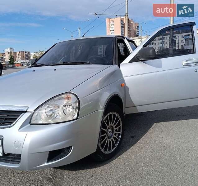 Седан ВАЗ / Lada 2170 Priora 2012 в Харькове