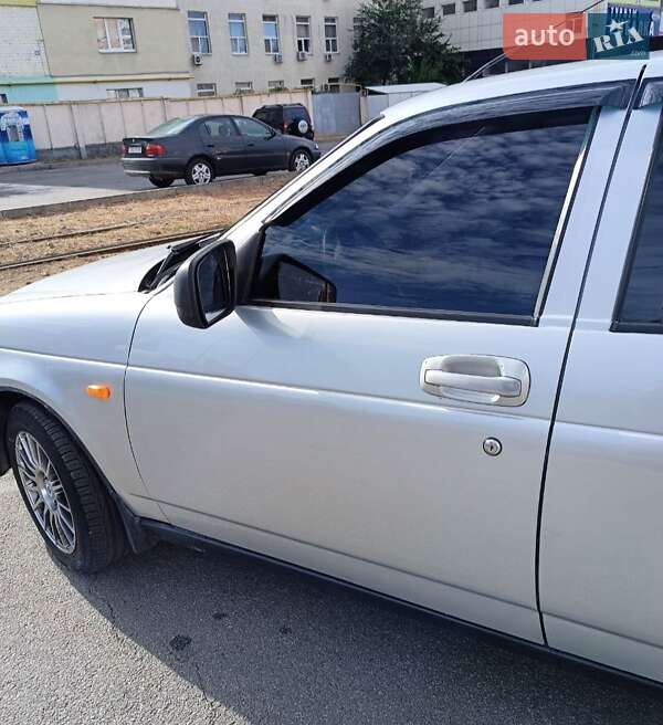 Седан ВАЗ / Lada 2170 Priora 2012 в Харькове