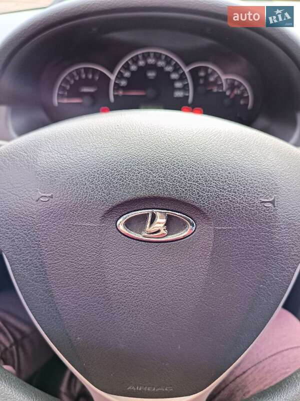 Седан ВАЗ / Lada 2170 Priora 2012 в Харькове