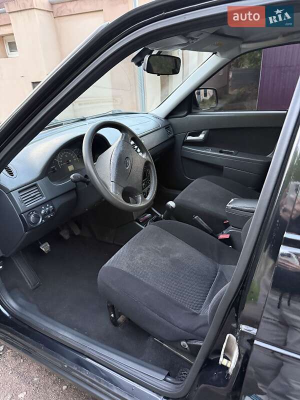 Седан ВАЗ / Lada 2170 Priora 2012 в Александрие