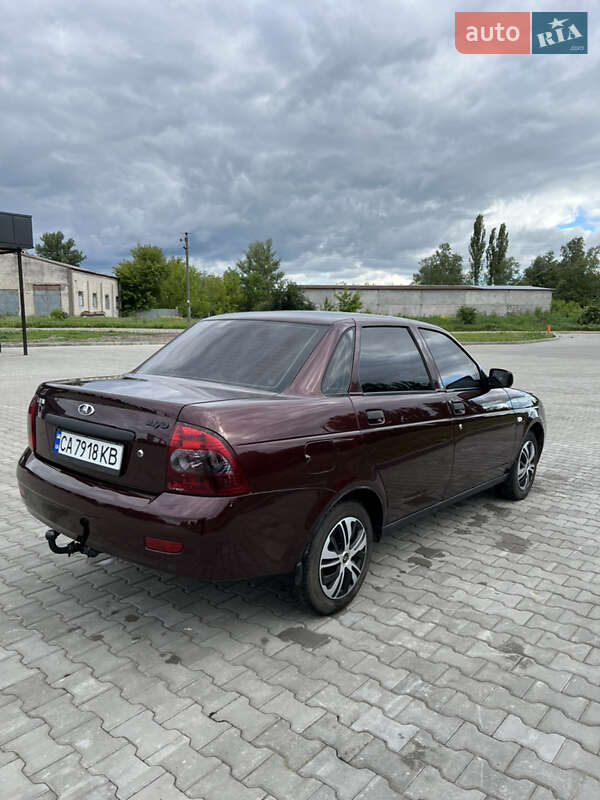 Седан ВАЗ / Lada 2170 Priora 2011 в Врадіївці