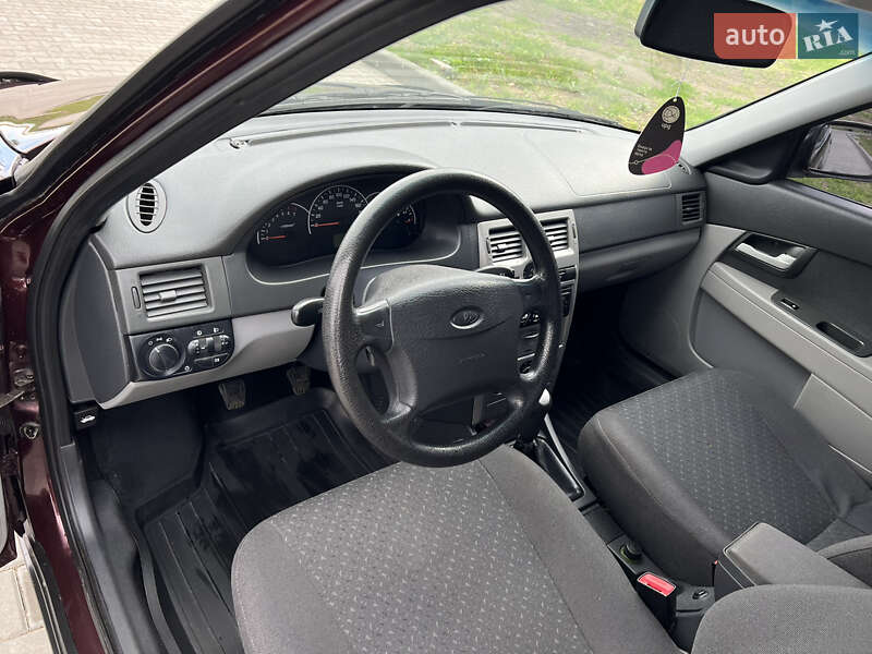 Седан ВАЗ / Lada 2170 Priora 2011 в Врадіївці