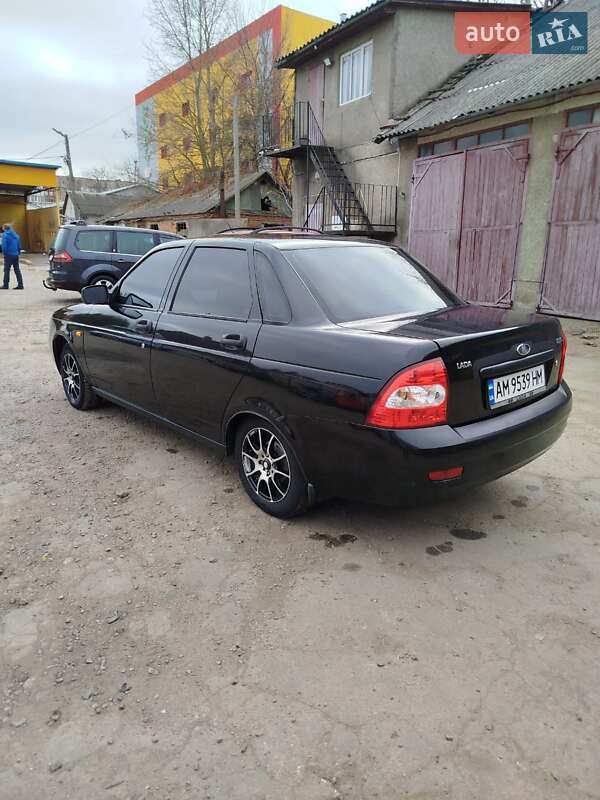 Седан ВАЗ / Lada 2170 Priora 2011 в Коростышеве фото 3 Седан ВАЗ / Lada 2170 Priora 2011 в Коростышеве