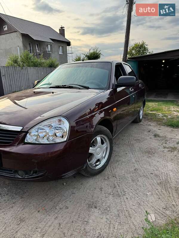 Седан ВАЗ / Lada 2170 Priora 2010 в Харькове фото 4 Седан ВАЗ / Lada 2170 Priora 2010 в Харькове