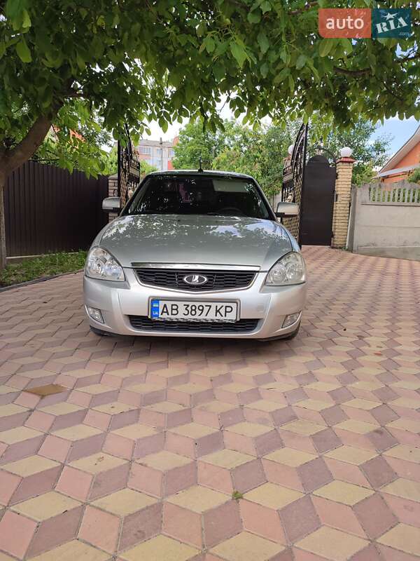ВАЗ / Lada 2170 Priora 2011