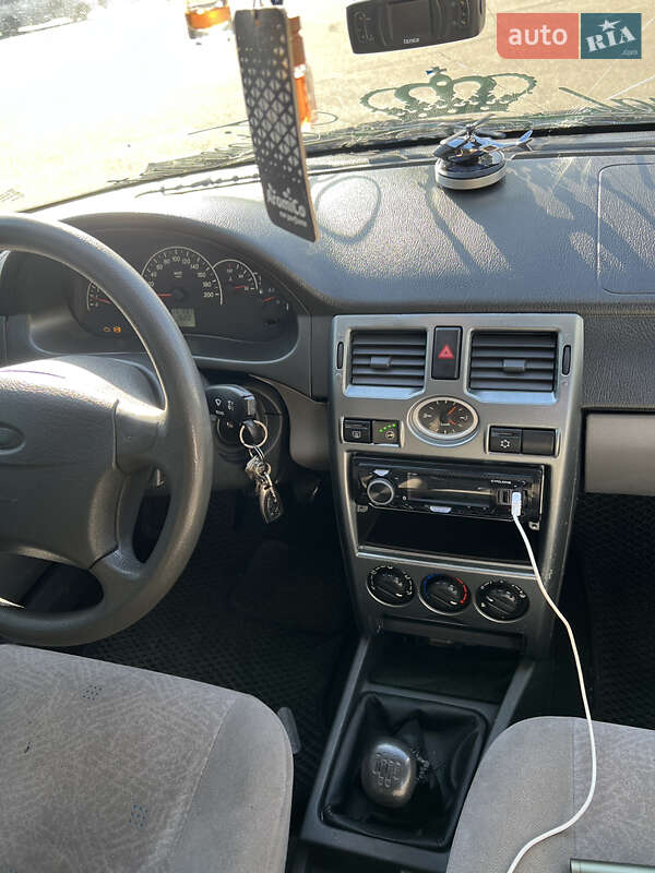 Седан ВАЗ / Lada 2170 Priora 2008 в Киеве