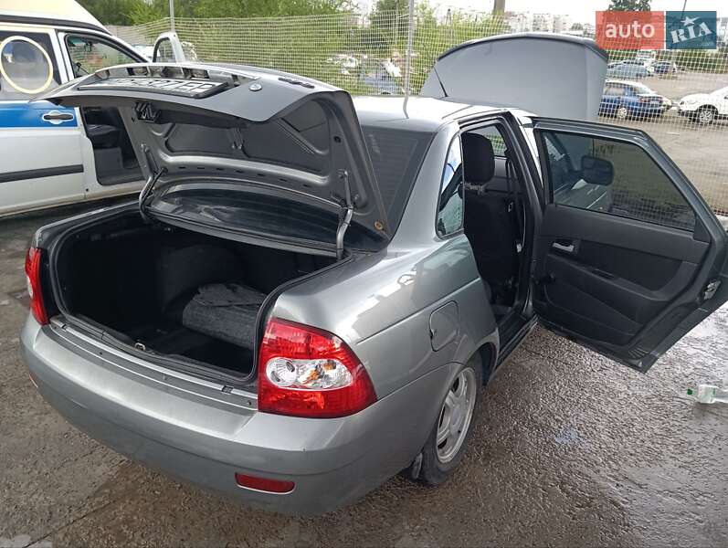 Седан ВАЗ / Lada 2170 Priora 2011 в Запорожье фото 16 Седан ВАЗ / Lada 2170 Priora 2011 в Запорожье