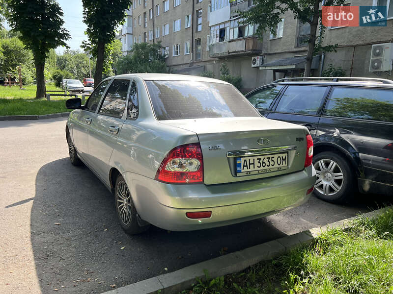 Седан ВАЗ / Lada 2170 Priora 2007 в Пирятині
