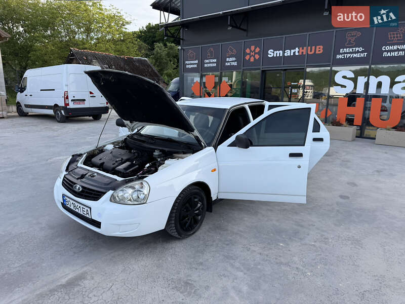 Седан ВАЗ / Lada 2170 Priora 2010 в Тернополе