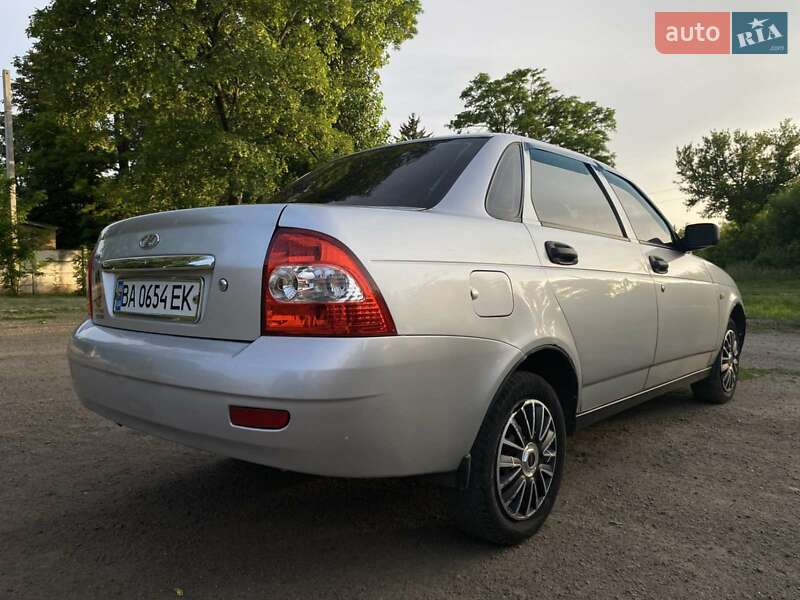 Седан ВАЗ 2170 Priora 2008 в 
