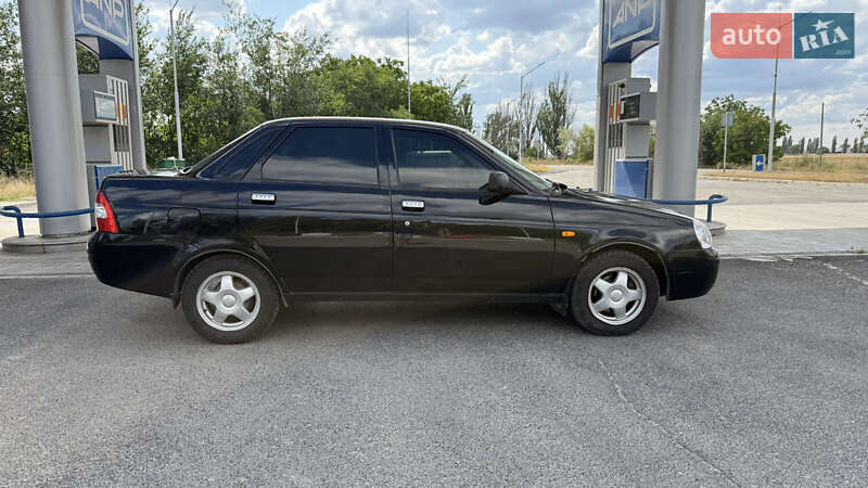 Седан ВАЗ / Lada 2170 Priora 2008 в Новом Буге