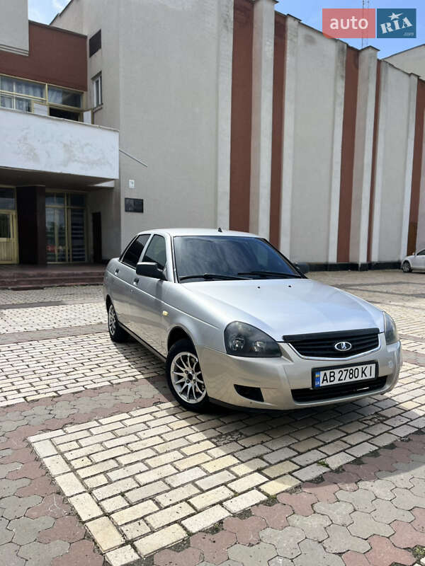Седан ВАЗ / Lada 2170 Priora 2008 в Виннице фото 3 Седан ВАЗ / Lada 2170 Priora 2008 в Виннице