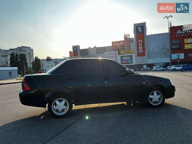 Седан ВАЗ / Lada 2170 Priora 2010 в Харькове