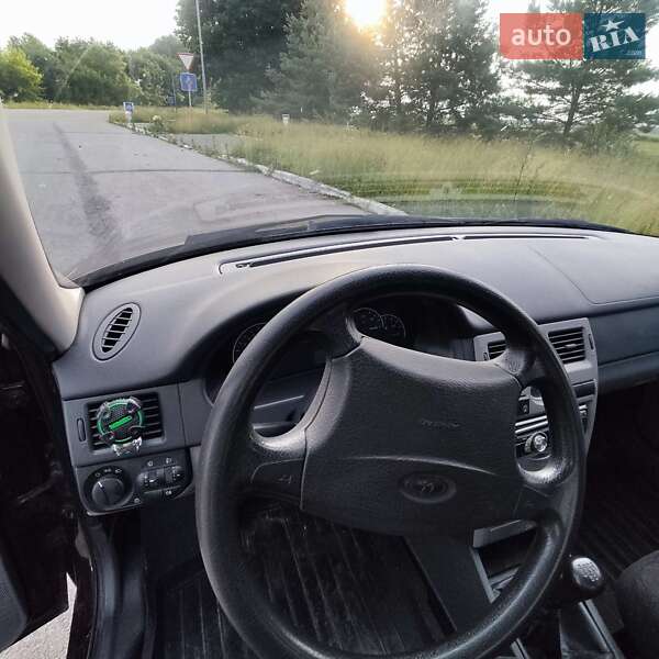 Седан ВАЗ / Lada 2170 Priora 2010 в Мені