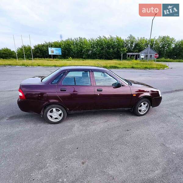 Седан ВАЗ 2170 Priora 2010 в 