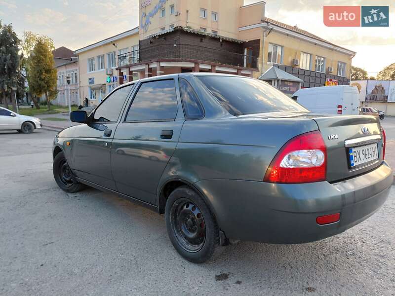 Седан ВАЗ / Lada 2170 Priora 2009 в Волочиске