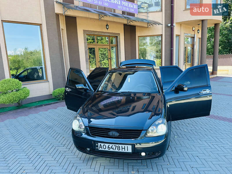 Седан ВАЗ / Lada 2170 Priora 2008 в Тячеве