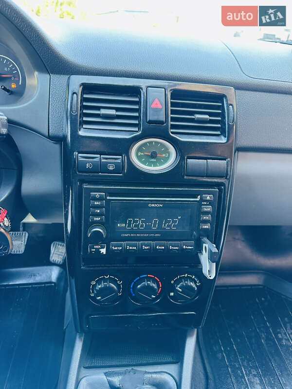 Седан ВАЗ / Lada 2170 Priora 2008 в Тячеве