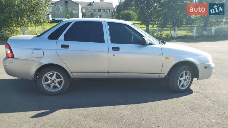 Седан ВАЗ / Lada 2170 Priora 2010 в Красилові фото 5 Седан ВАЗ / Lada 2170 Priora 2010 в Красилові