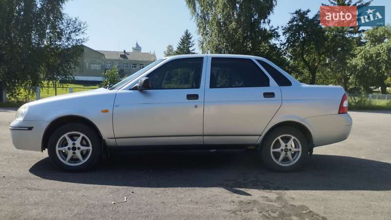 Седан ВАЗ / Lada 2170 Priora 2010 в Красилові фото 20 Седан ВАЗ / Lada 2170 Priora 2010 в Красилові