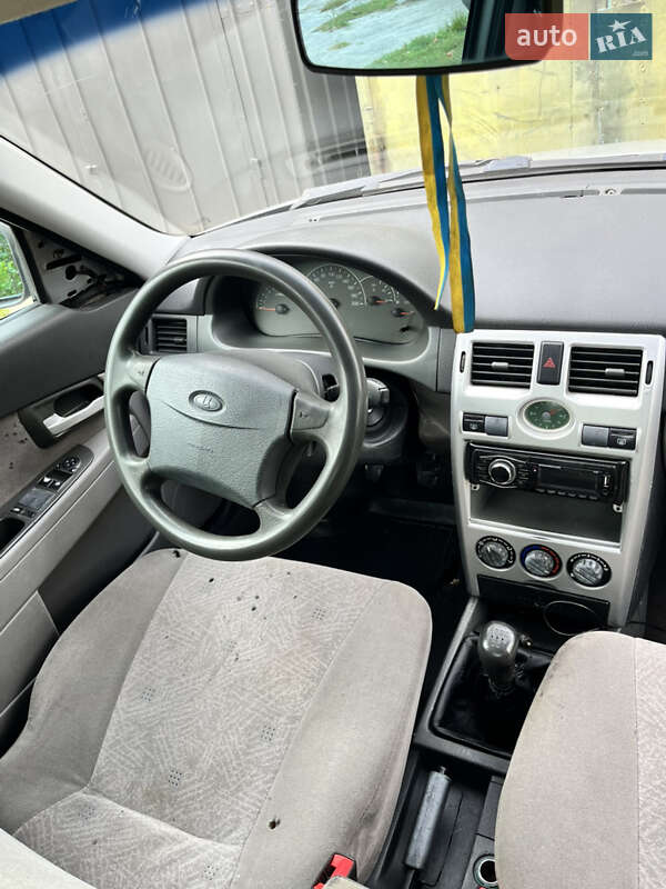 Седан ВАЗ / Lada 2170 Priora 2007 в Бердичеве фото 8 Седан ВАЗ / Lada 2170 Priora 2007 в Бердичеве