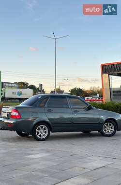 Седан ВАЗ 2170 Priora 2010 в 