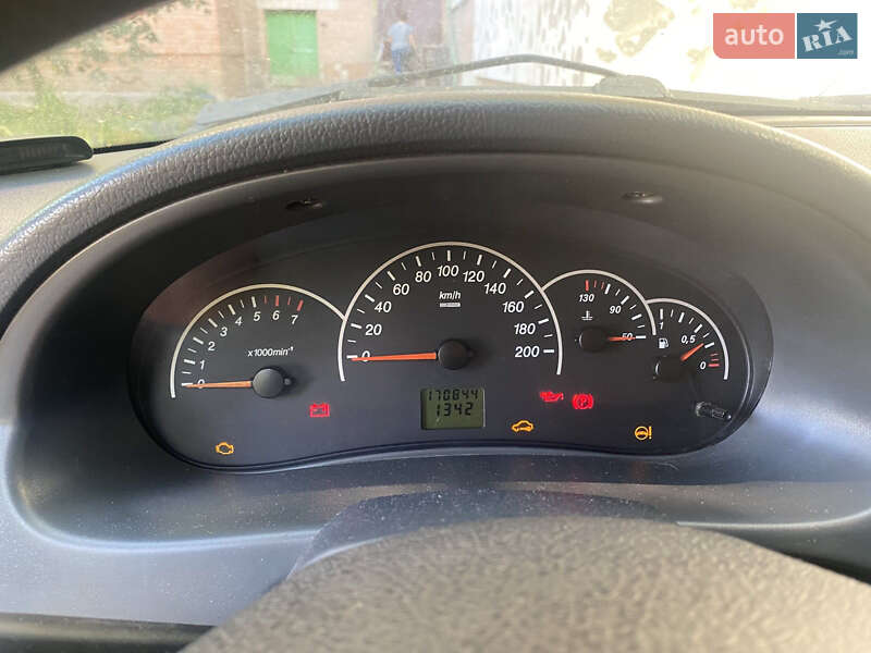 Седан ВАЗ / Lada 2170 Priora 2010 в Славянске фото 9 Седан ВАЗ / Lada 2170 Priora 2010 в Славянске