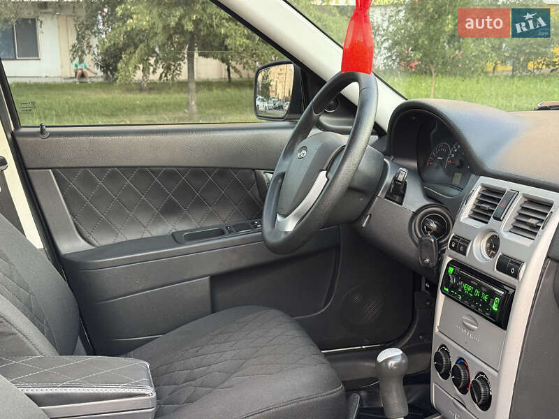 Седан ВАЗ / Lada 2170 Priora 2013 в Харькове