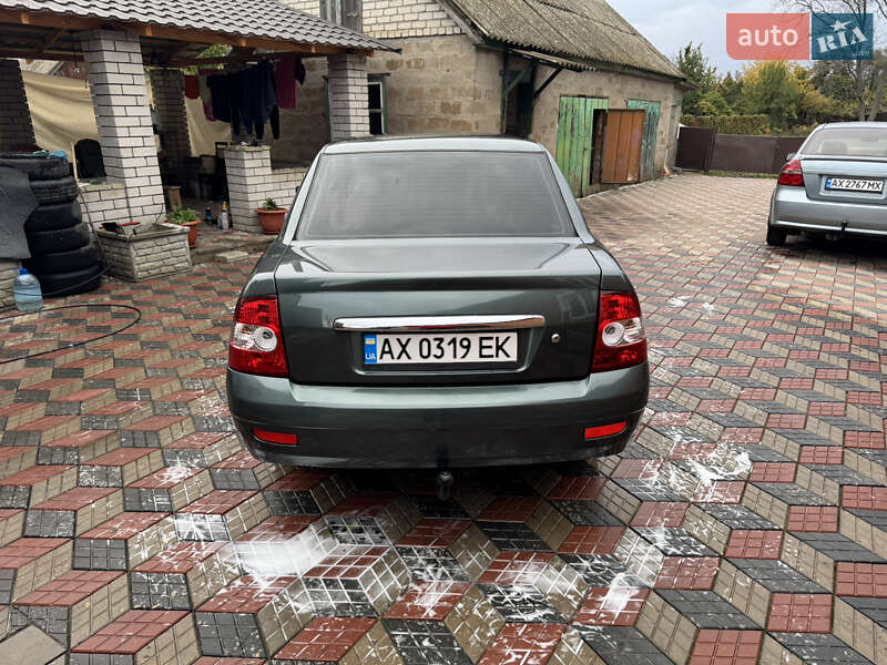 Седан ВАЗ / Lada 2170 Priora 2011 в Краснограде