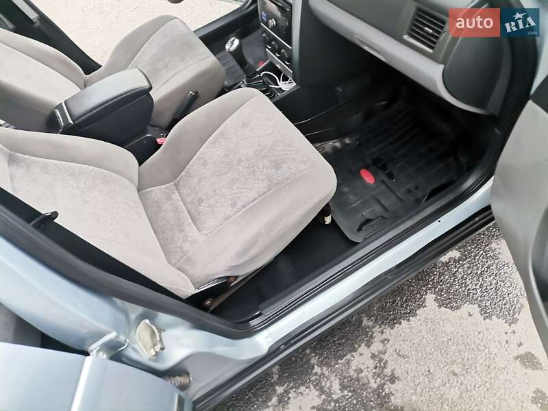 Седан ВАЗ / Lada 2170 Priora 2007 в Калиновке фото 8 Седан ВАЗ / Lada 2170 Priora 2007 в Калиновке