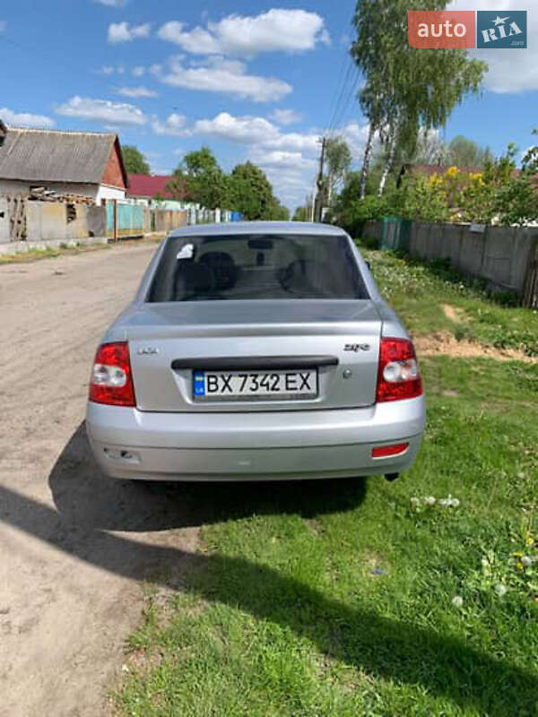 Седан ВАЗ / Lada 2170 Priora 2007 в Полонному