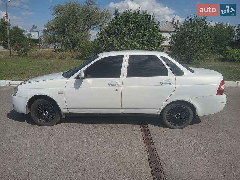 Седан ВАЗ / Lada 2170 Priora 2011 в Харькове