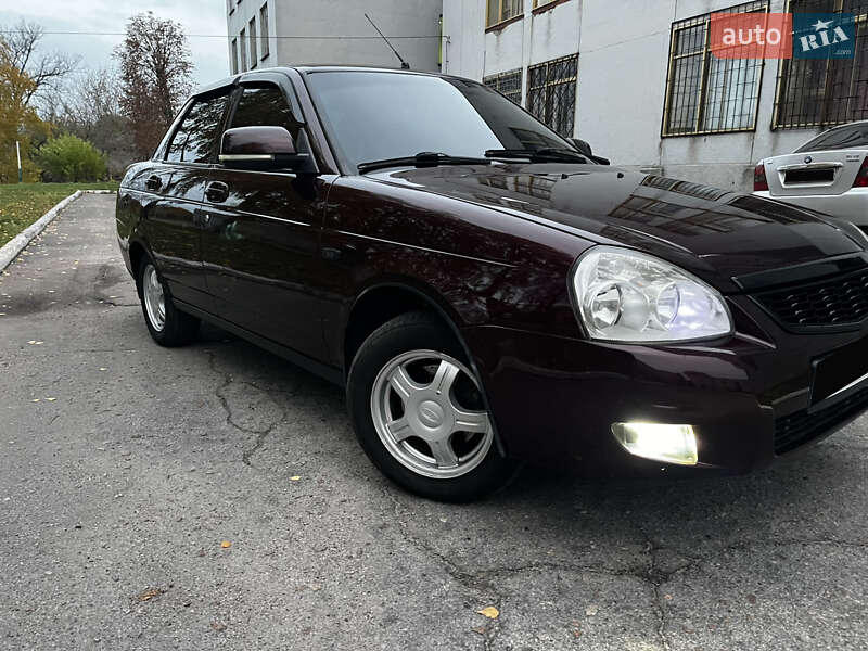 Седан ВАЗ / Lada 2170 Priora 2010 в Конотопі фото 7 Седан ВАЗ / Lada 2170 Priora 2010 в Конотопі