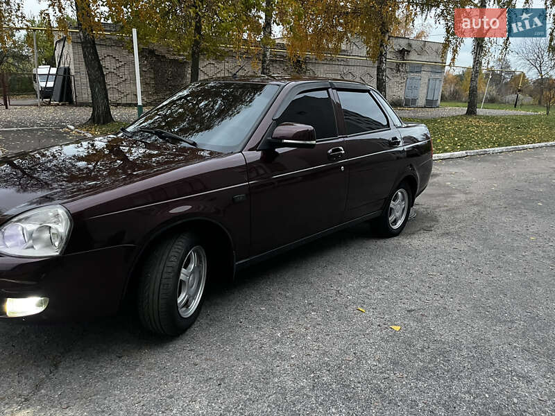 Седан ВАЗ / Lada 2170 Priora 2010 в Конотопі фото 10 Седан ВАЗ / Lada 2170 Priora 2010 в Конотопі