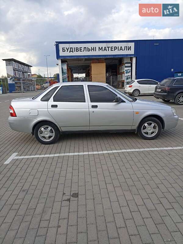 Седан ВАЗ / Lada 2170 Priora 2008 в Дрогобыче фото 6 Седан ВАЗ / Lada 2170 Priora 2008 в Дрогобыче