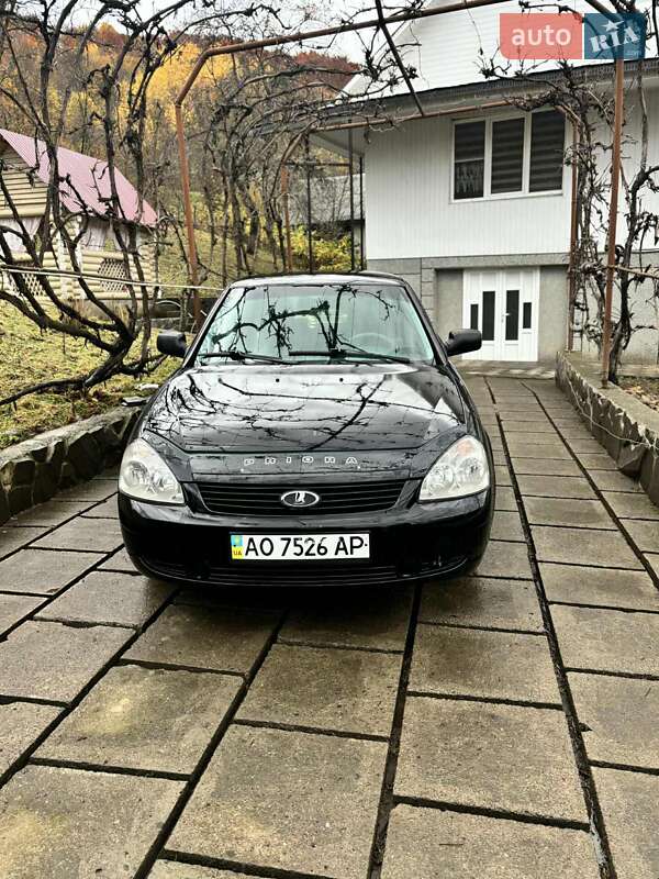 Седан ВАЗ / Lada 2170 Priora 2008 в Тячеве