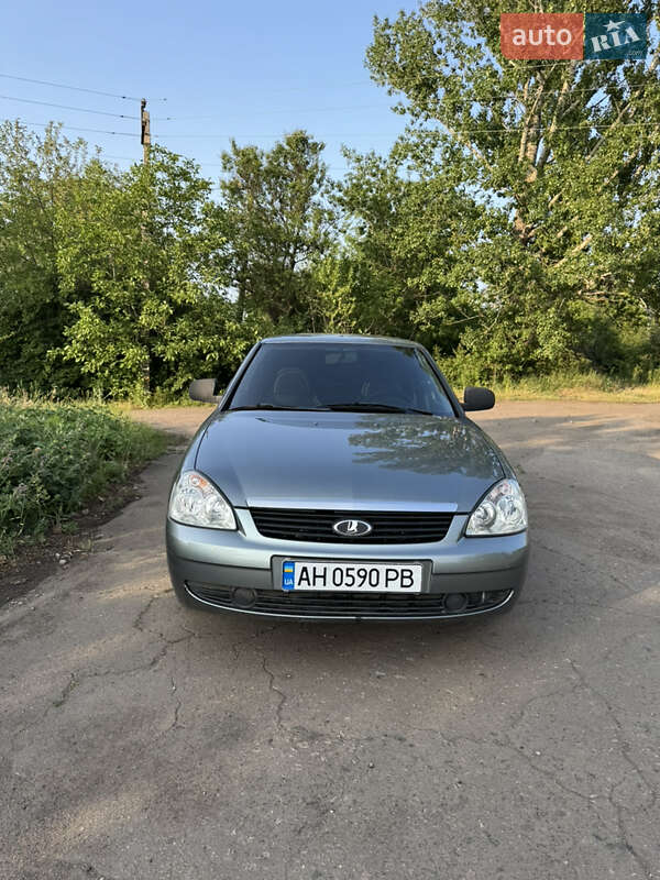 Седан ВАЗ / Lada 2170 Priora 2010 в Краматорську
