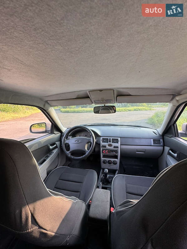 Седан ВАЗ / Lada 2170 Priora 2010 в Краматорську