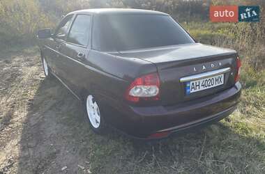 Седан ВАЗ 2170 Priora 2011 в Чернівцях