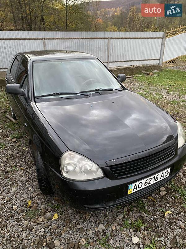 Седан ВАЗ / Lada 2170 Priora 2008 в Ужгороді фото 2 Седан ВАЗ / Lada 2170 Priora 2008 в Ужгороді