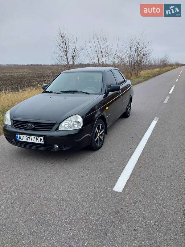 Седан ВАЗ / Lada 2170 Priora 2008 в Новониколаевке фото 6 Седан ВАЗ / Lada 2170 Priora 2008 в Новониколаевке