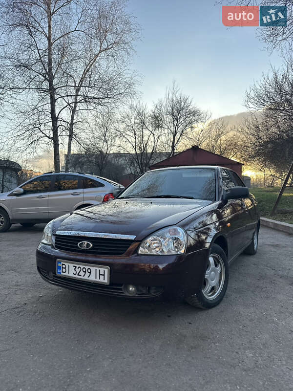 Седан ВАЗ / Lada 2170 Priora 2011 в Смеле фото Седан ВАЗ / Lada 2170 Priora 2011 в Смеле