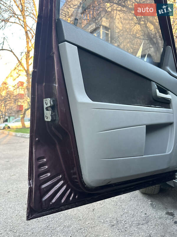 Седан ВАЗ / Lada 2170 Priora 2011 в Смеле фото 13 Седан ВАЗ / Lada 2170 Priora 2011 в Смеле